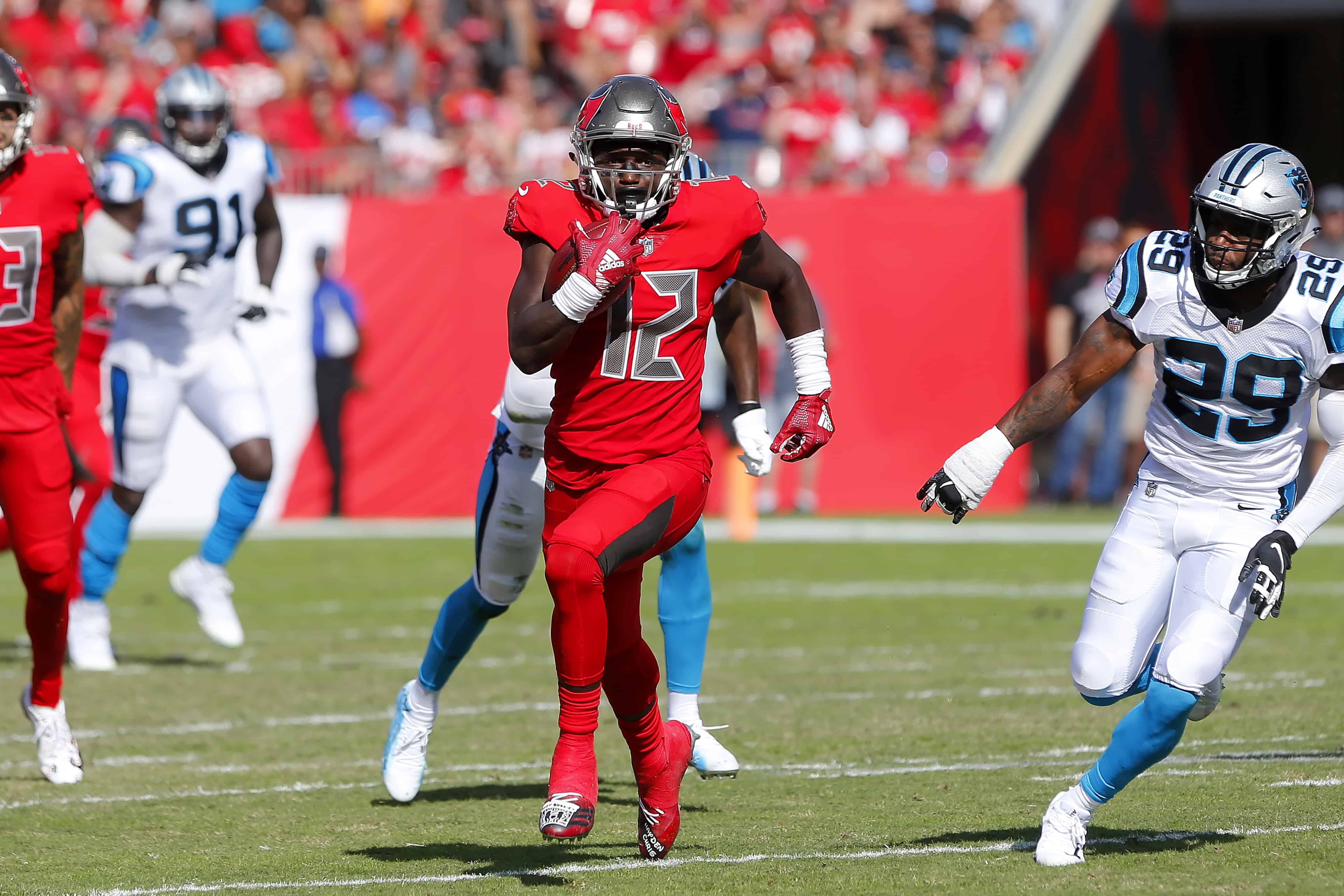 Bucs WR Chris Godwin runs after catch vs CAR
