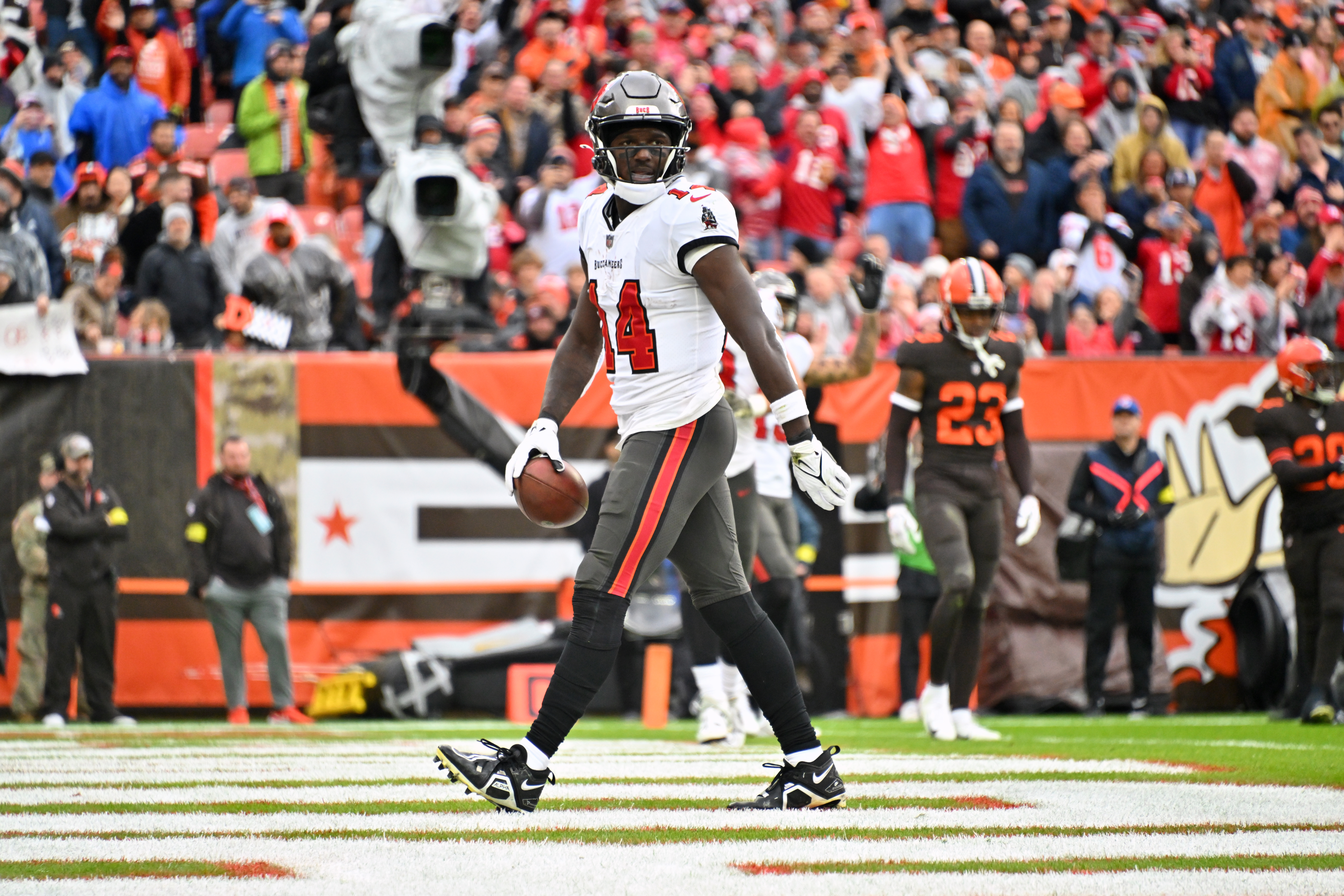 bucs wide receivers 2022