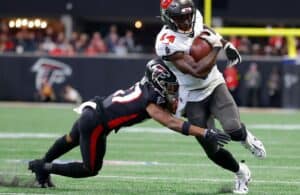 Chris Godwin #14 of the Tampa Bay Buccaneers makes a reception