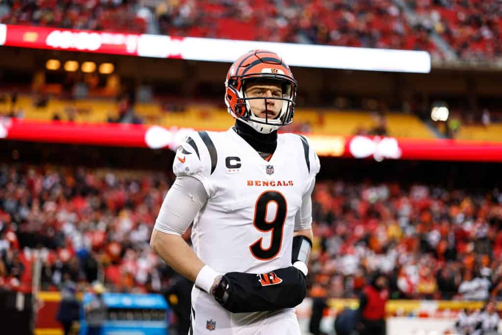 Joe Burrow takes field in AFCCG.