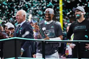 Jalen Hurts, Nick Sirianni, Super Bowl Trophy