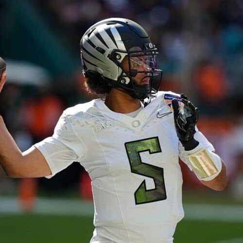 Can Dante Moore lead Oregon to more than 10.5 wins in 2026?