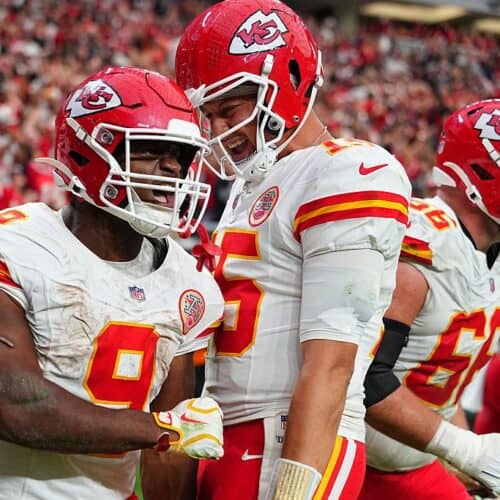 Kenneth Walker and Patrick Mahomes lead the top ranked Chiefs
