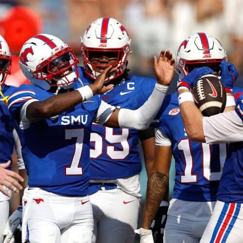 Kevin Jennings leads SMU against Louisville in Week 3